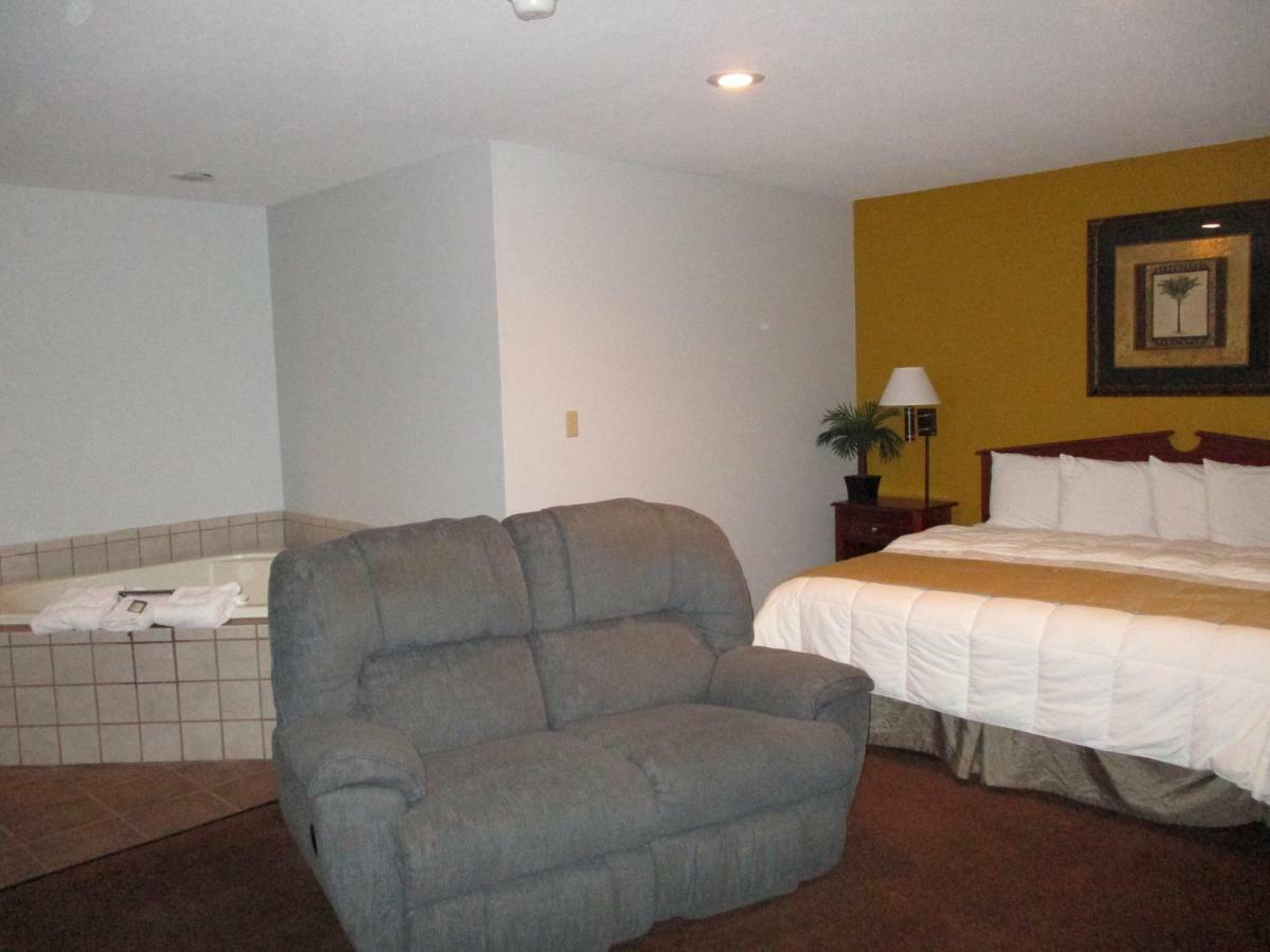 Heritage Inn Express Marysville エクステリア 写真
